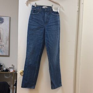 Abercrombie & Fitch Blue High-Waisted Jeans